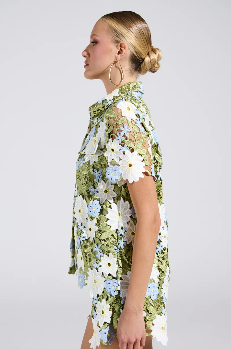 DAISY CROCHET SHORT SLEEVE BUTTON UP SHIRT - Image 3