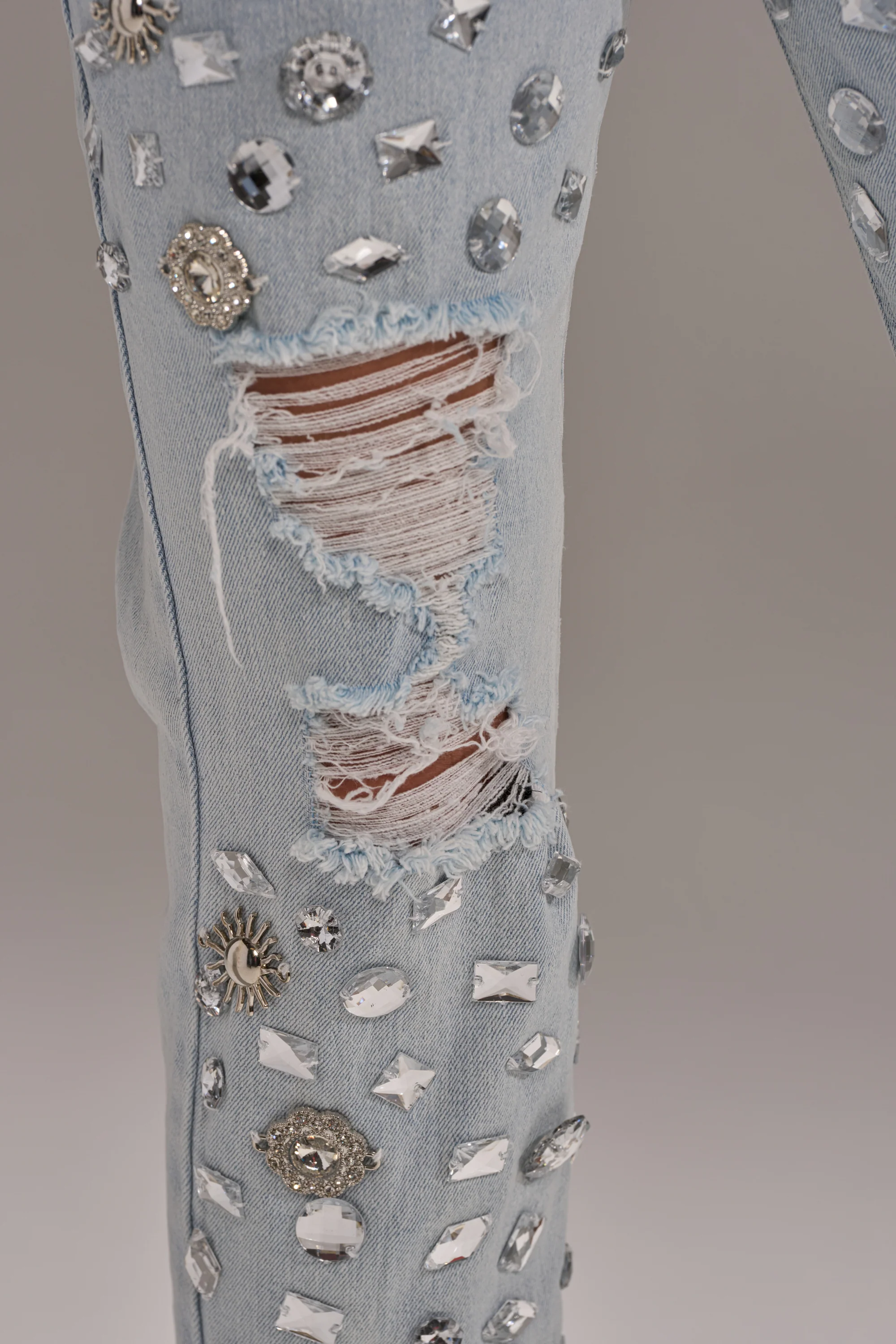 DAMN GIRL EMBELLISHED SKINNY DENIM - Image 8