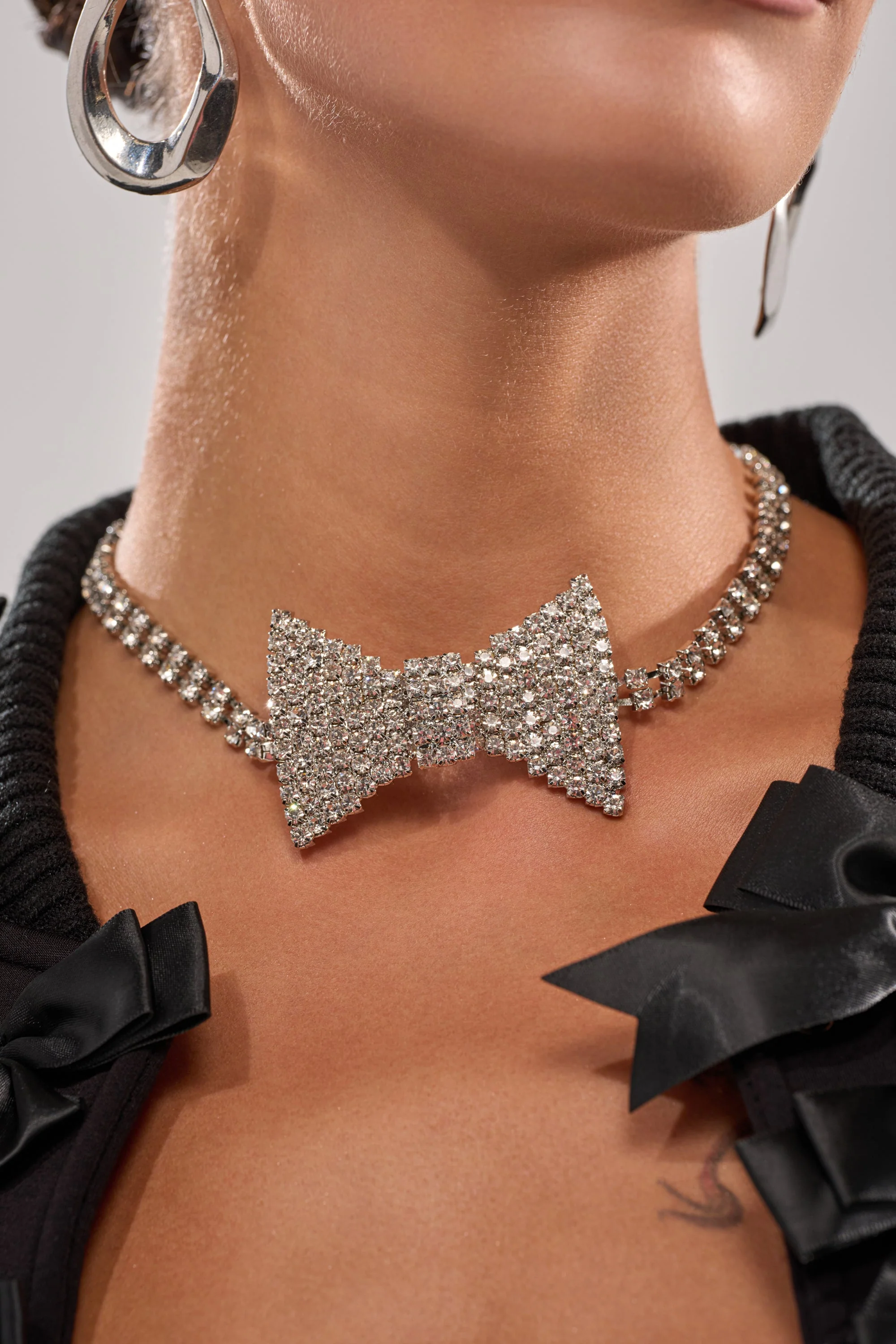 DAPPER CHOKER NECKLACE - Image 2