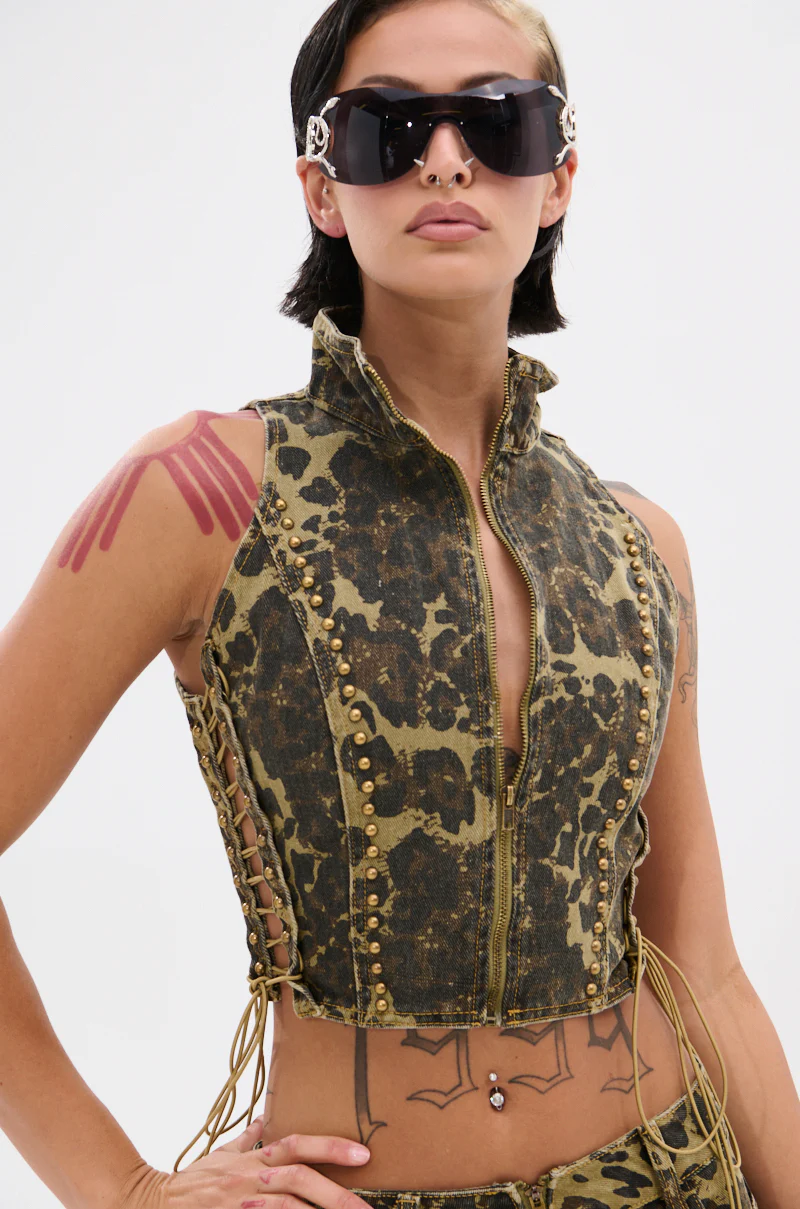 DARIA STUDDED CAMO SIDE LACE TOP - Image 3