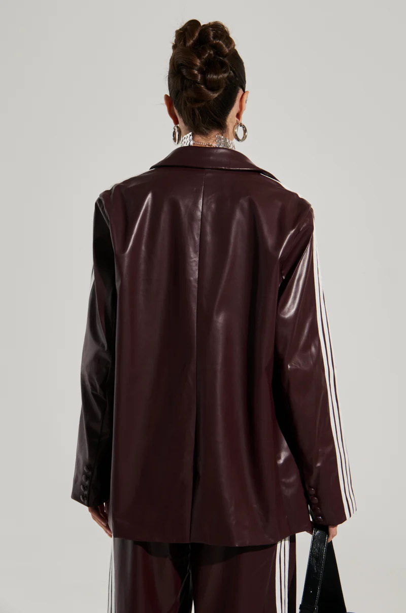 DAYTIME LOVIN OVERSIZED BLAZER IN BURGUNDY - Image 5