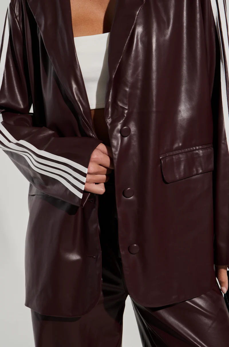 DAYTIME LOVIN OVERSIZED BLAZER IN BURGUNDY - Image 9