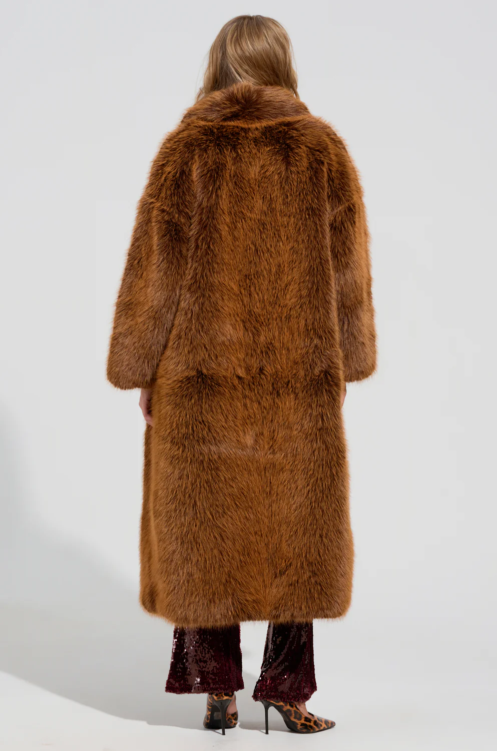 DAYANNE FAUX FUR TRENCH IN BROWN - Image 8