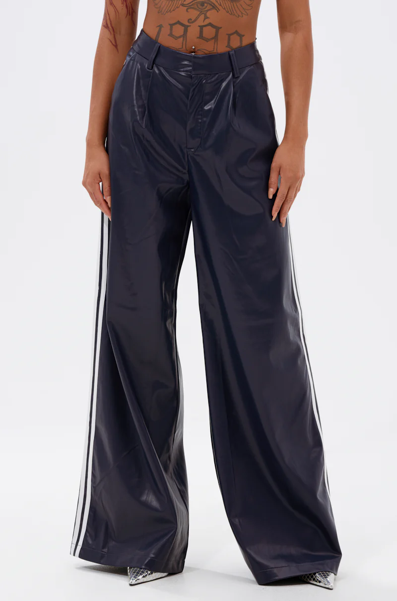 DAYTIME LOVIN TROUSER IN NAVY - Image 4