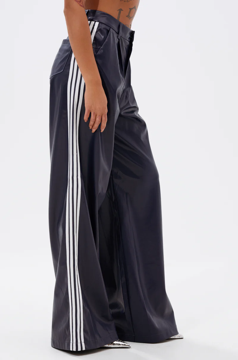 DAYTIME LOVIN TROUSER IN NAVY - Image 5