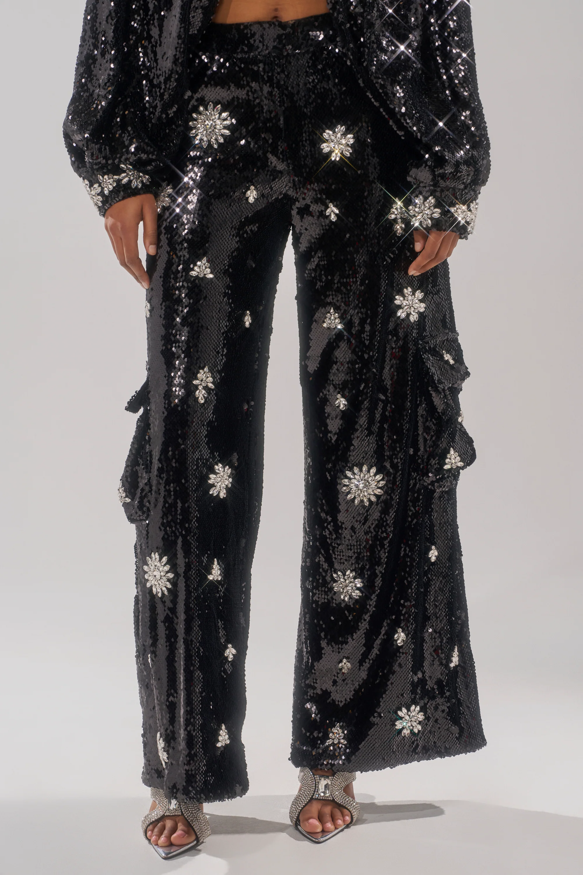 DAZZLING HOLIDAY SEQUIN WIDE LEG CARGO PANT - Image 3