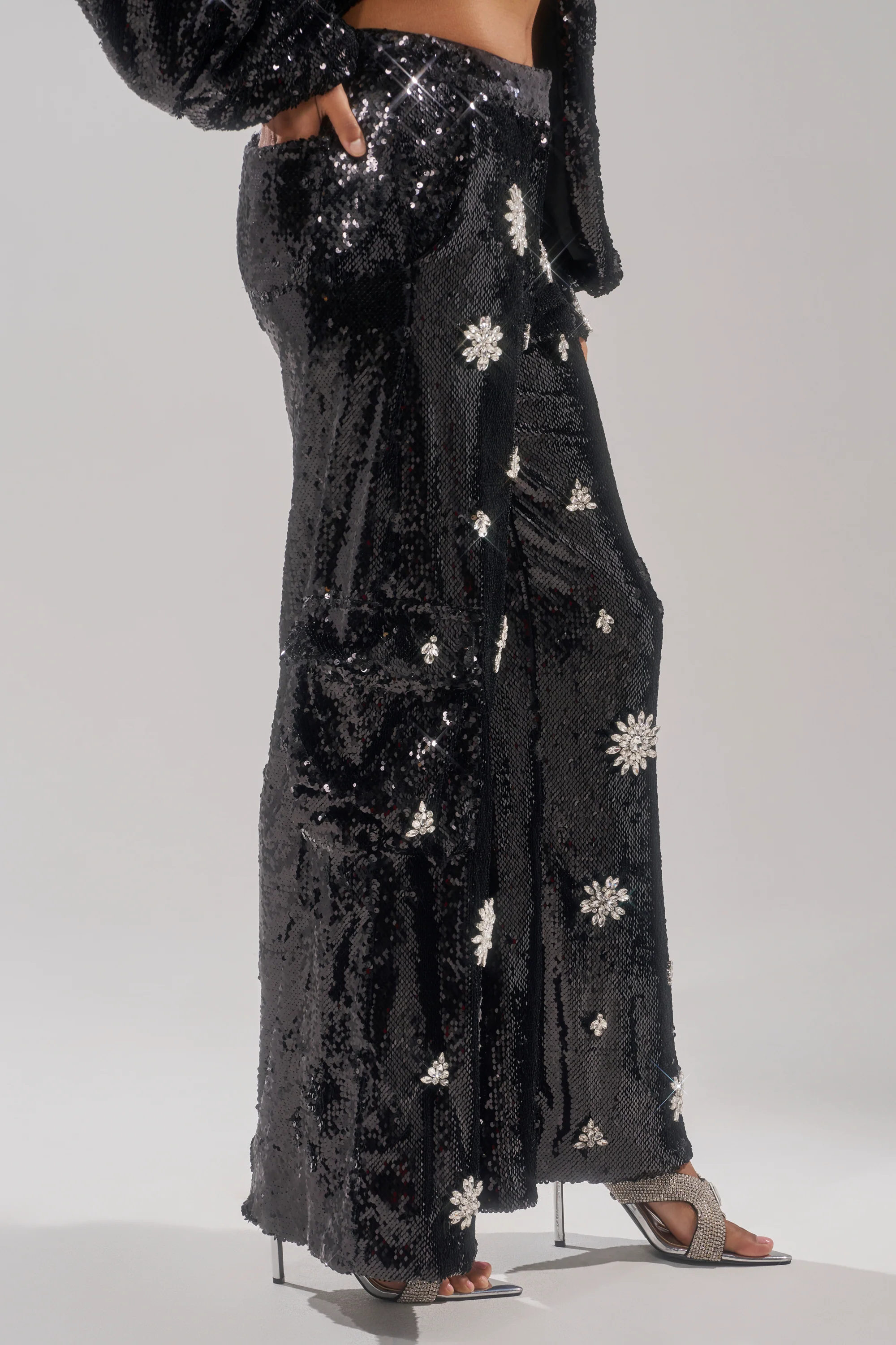 DAZZLING HOLIDAY SEQUIN WIDE LEG CARGO PANT - Image 4