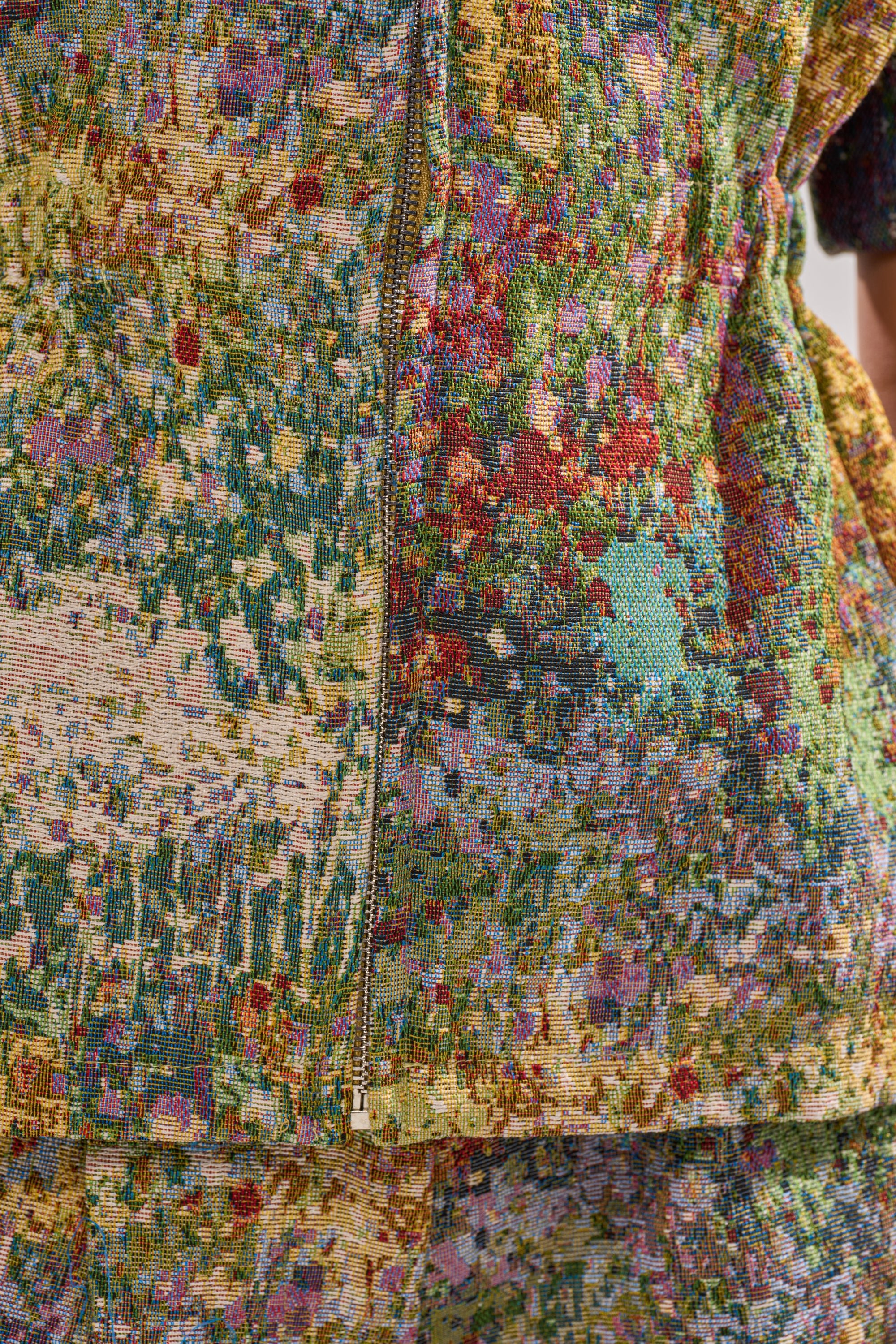 DEEP IN THE SEA BROCADE BLOUSE - Image 10
