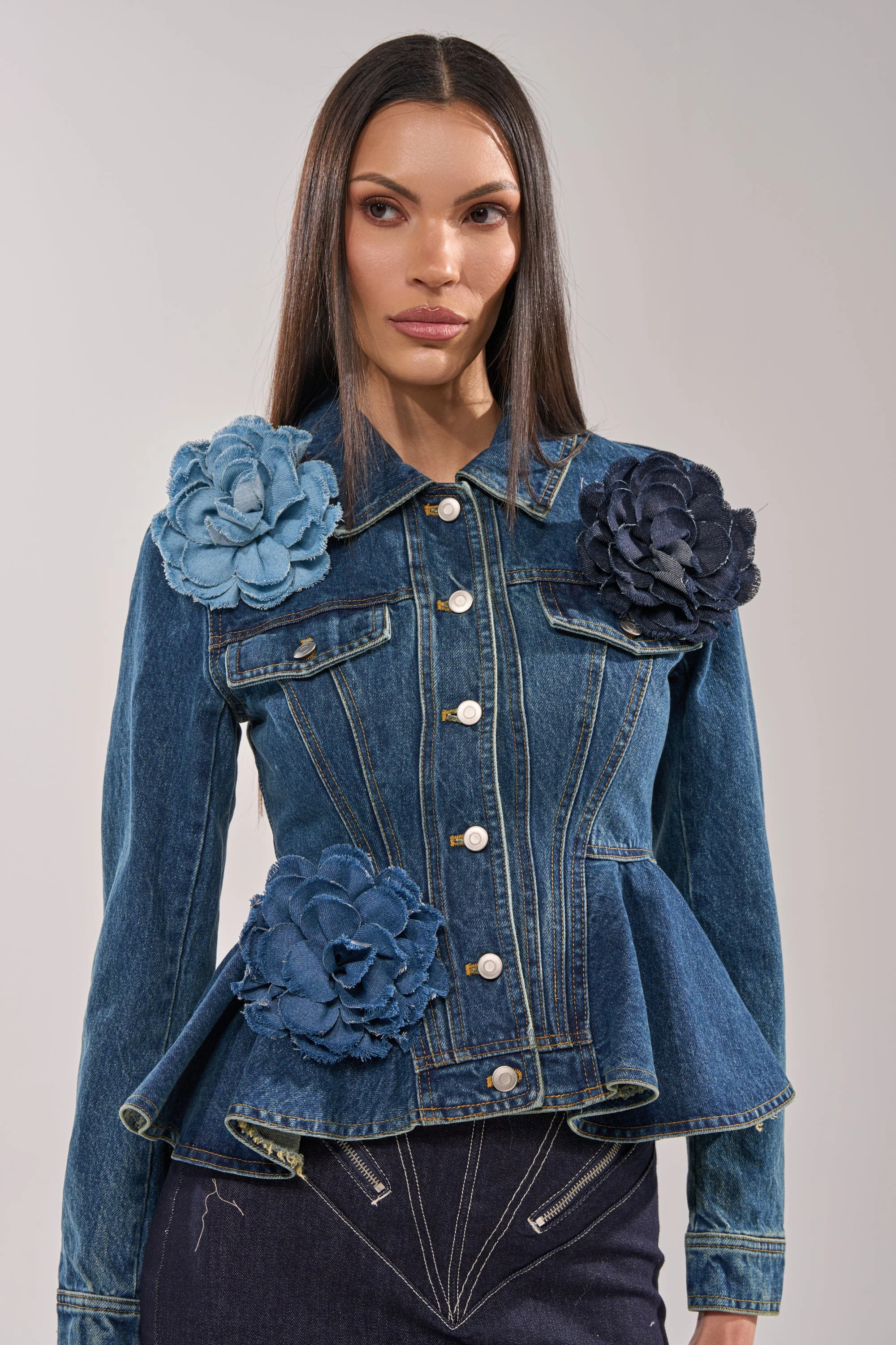 DENIM ERA BROOCH - Image 3