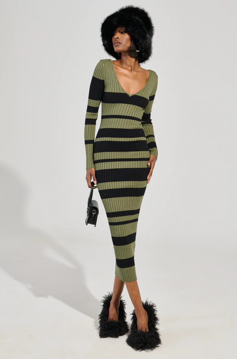 DESTINATIONS SWEATER DRESS - Image 3