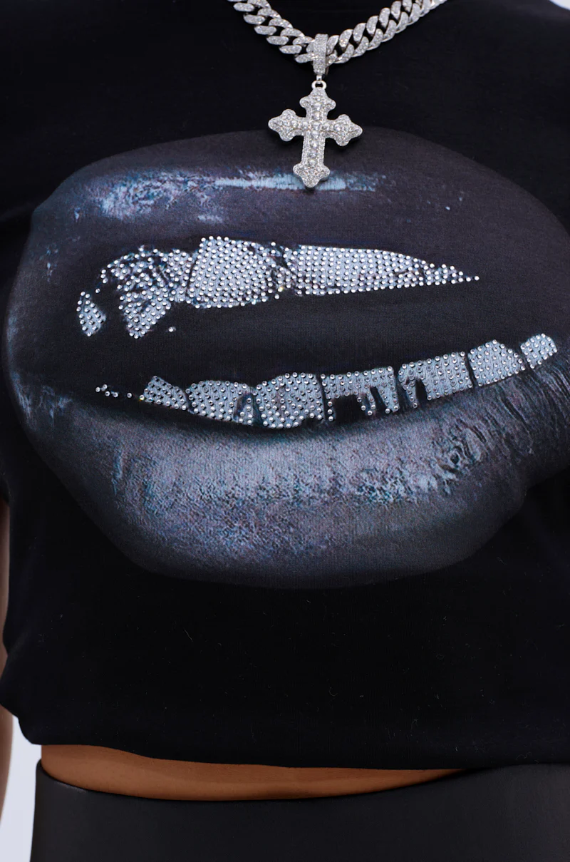 DIAMONDS ON MY GRILLZ GRAPHIC TEE - Image 6