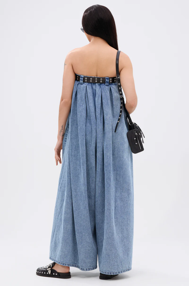 DIANE STRAPLESS OVERSIZED JUMPSUIT IN DENIM - Image 10