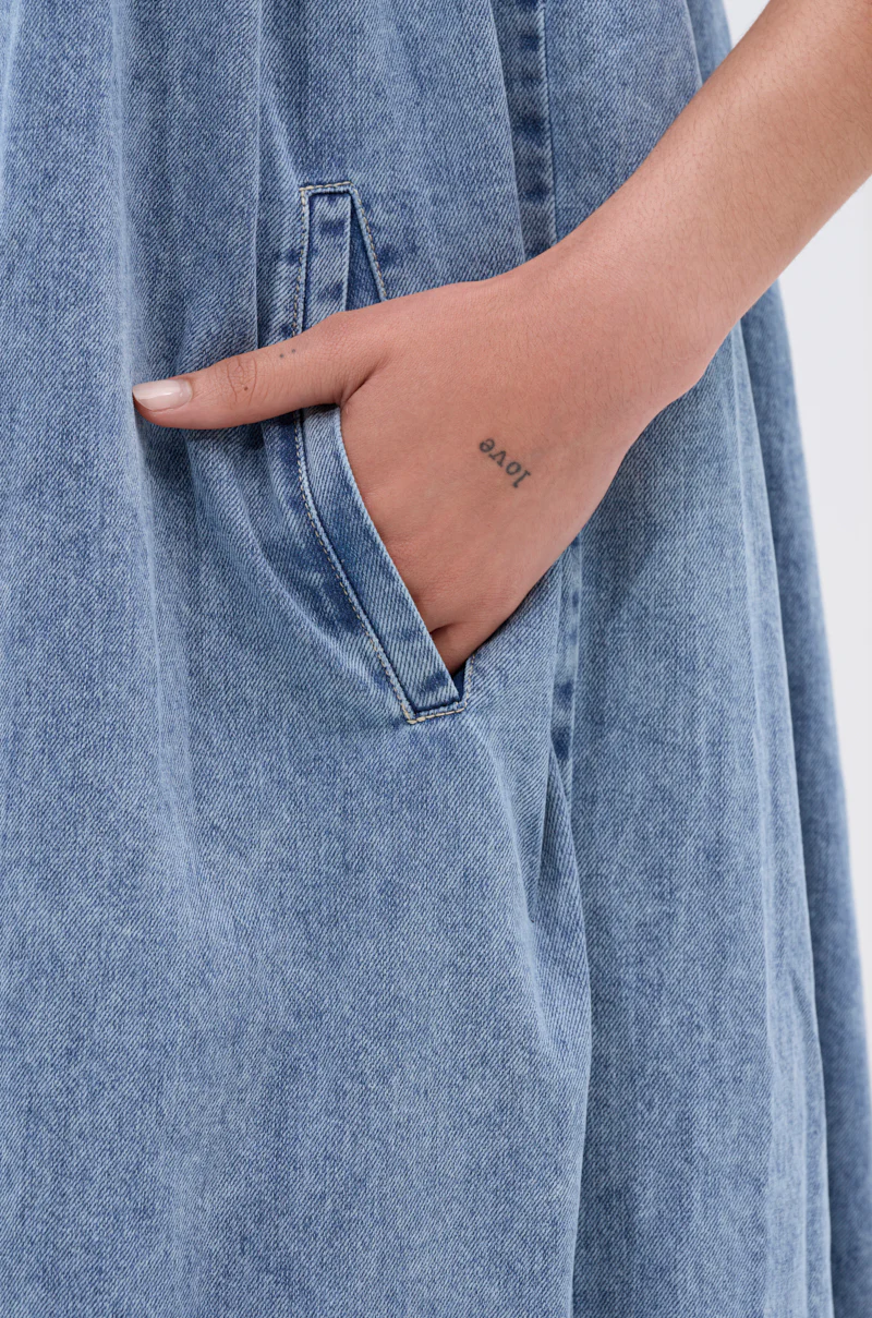 DIANE STRAPLESS OVERSIZED JUMPSUIT IN DENIM - Image 12