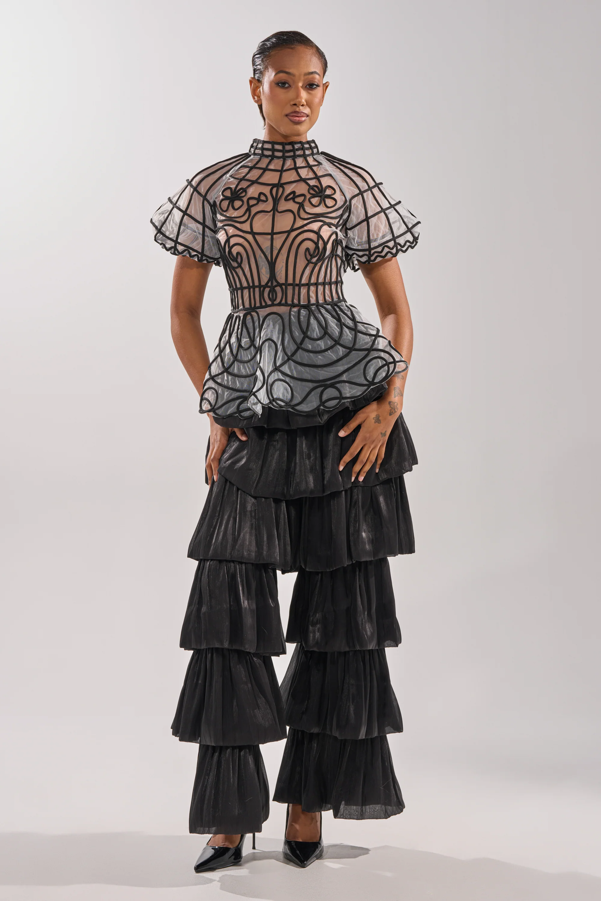 DOLL FACE SHORT SLEEVE STRUCTURED BLOUSE - Image 5