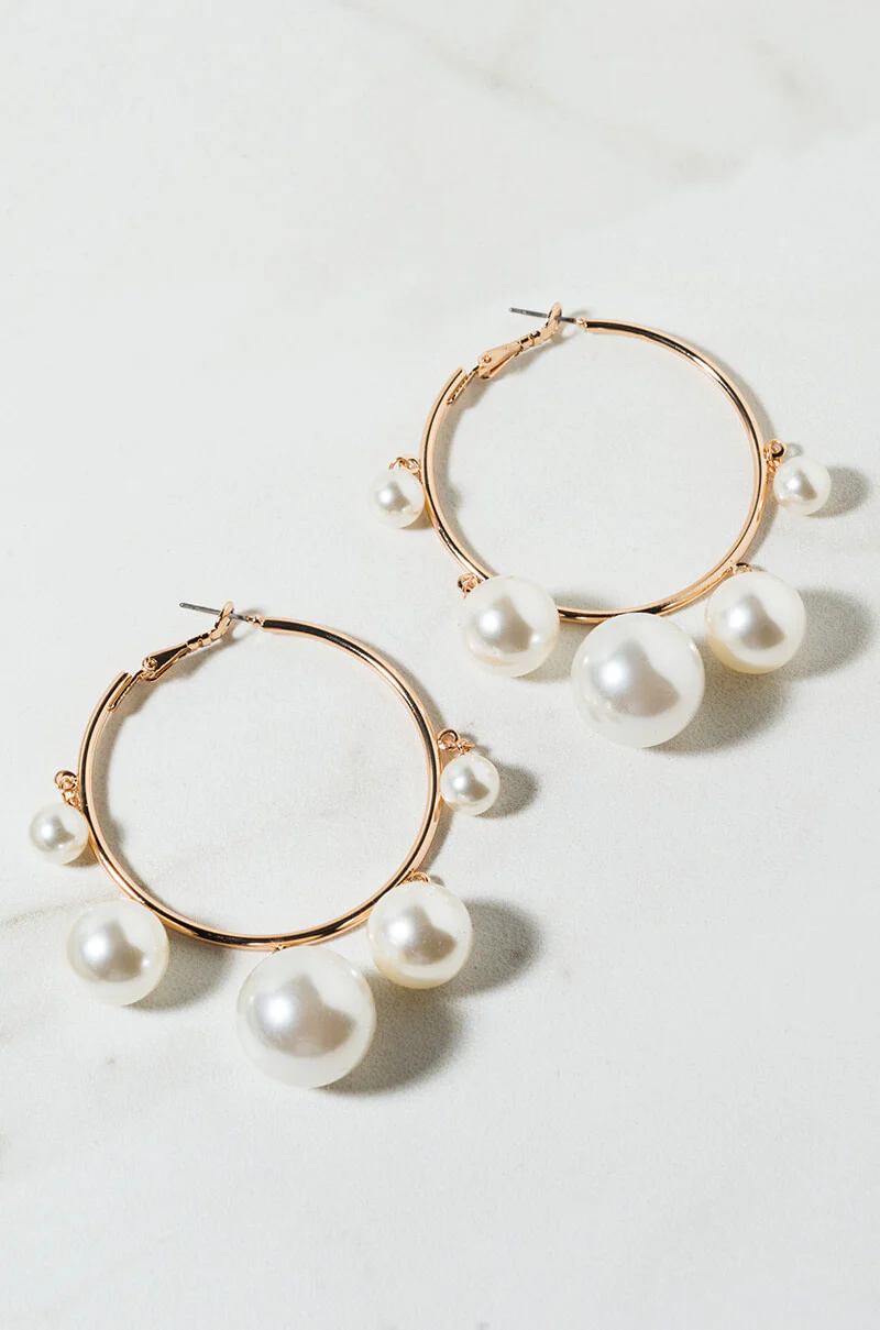 DOMINICANA PEARL HOOP EARRING