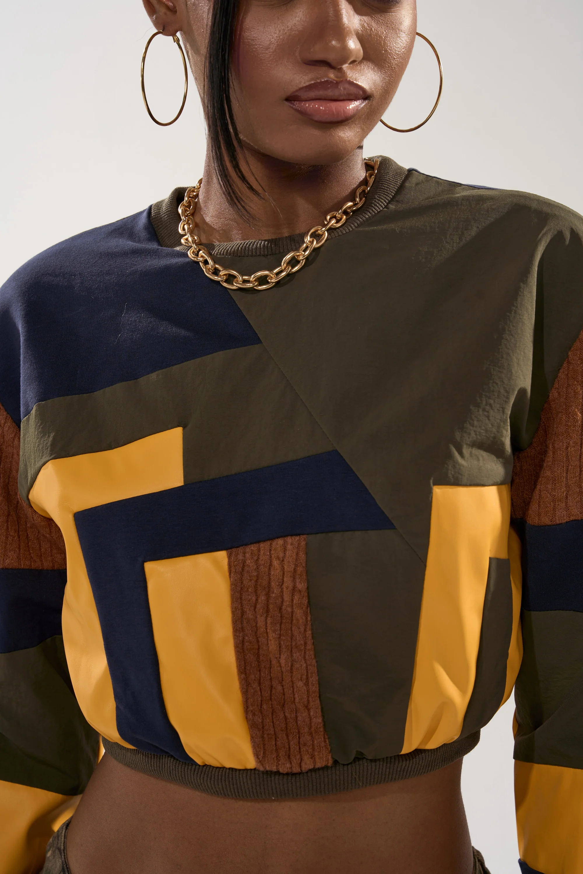 DORA COLOR BLOCKED CROP SWEATSHIRT - Image 8