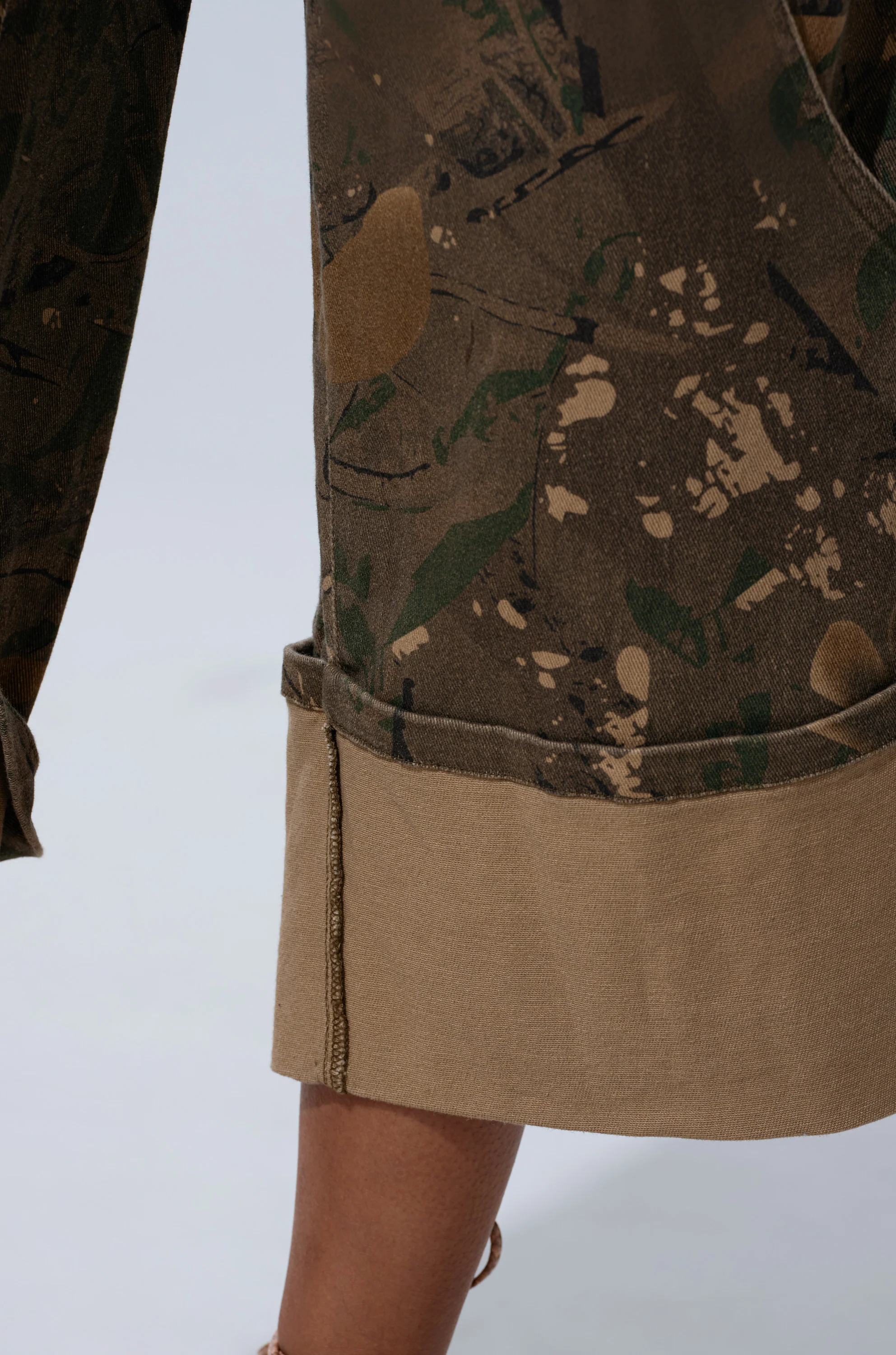 DOWN AND DIRTY CAMO BERMUDA SHORT - Image 7