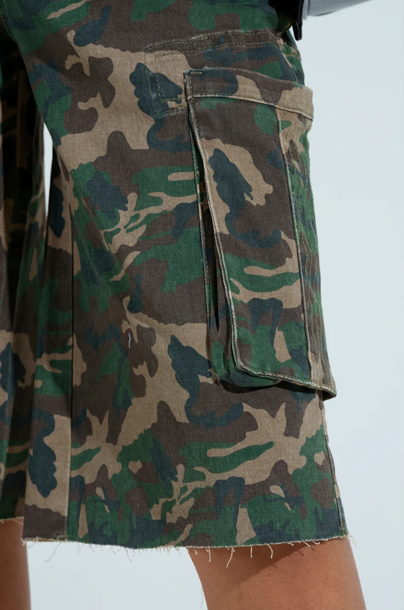 DOWN AND DIRTY CAMO BERMUDA SHORT - Image 6