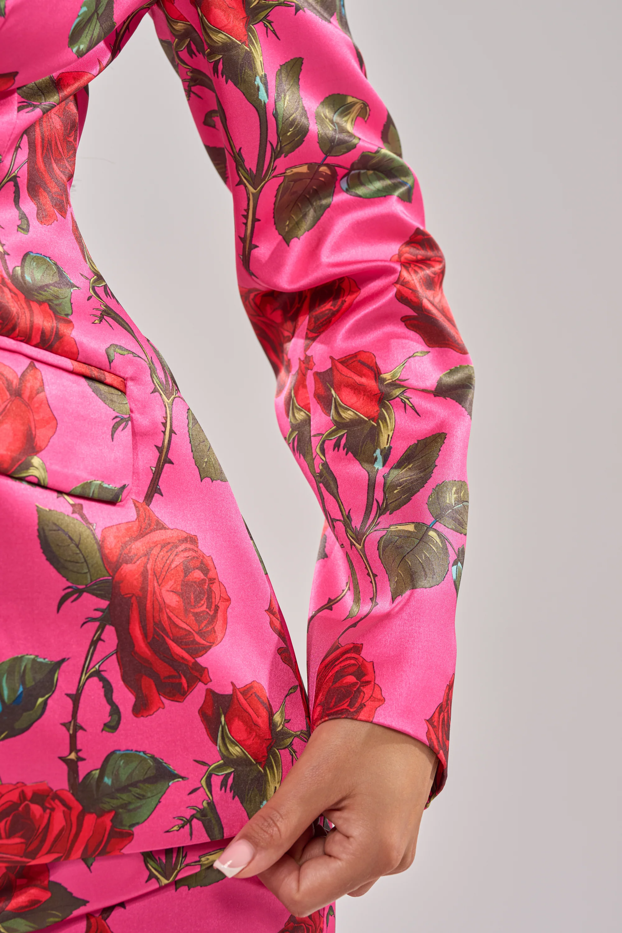 DOZEN ROSES SATIN BLAZER IN FUCHSIA - Image 13