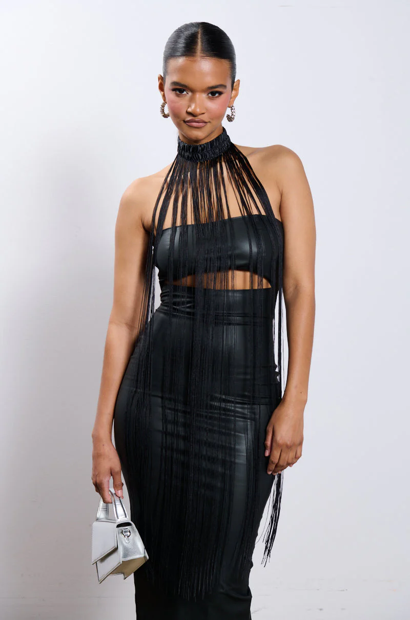 DRAMATIC LENGTHS FRINGE NECKLACE - Image 3