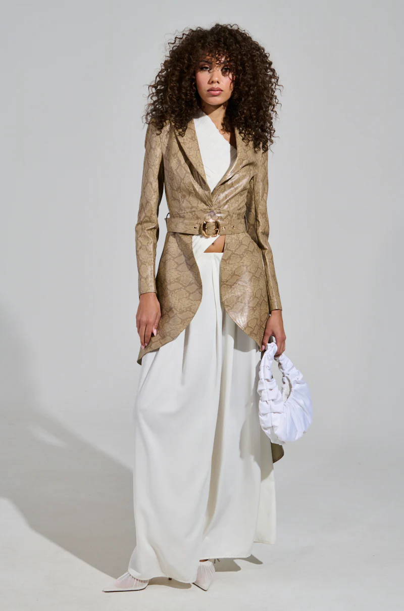 DREAM OF LOVE TRENCH - Image 4