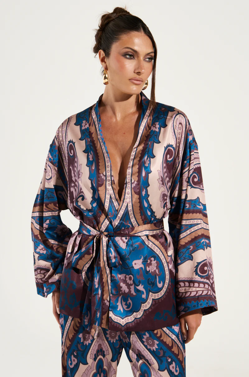 DREAMING ABOUT YOU BLOUSE - Image 2