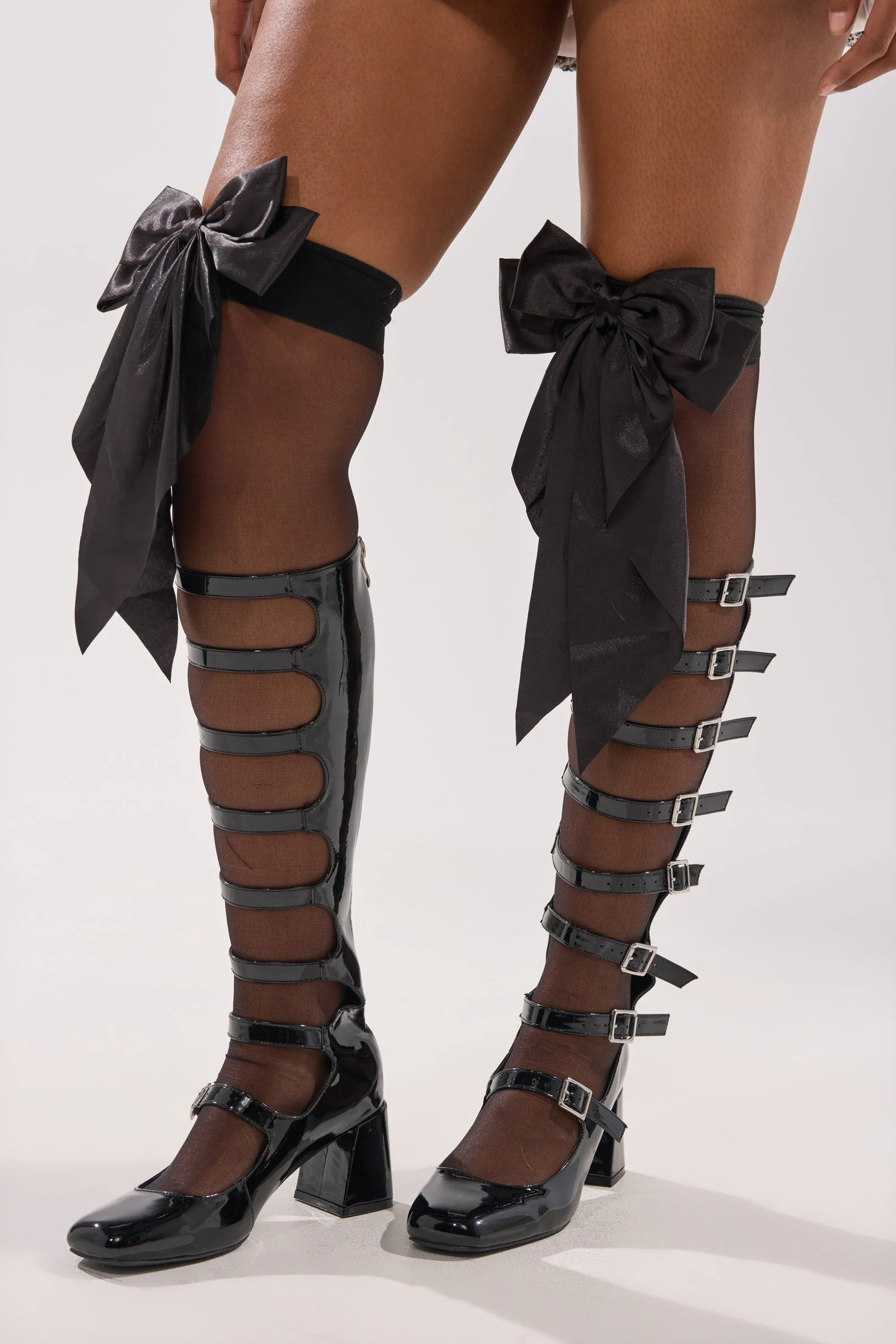 DRESS ME UP BOW STOCKINGS - Image 2