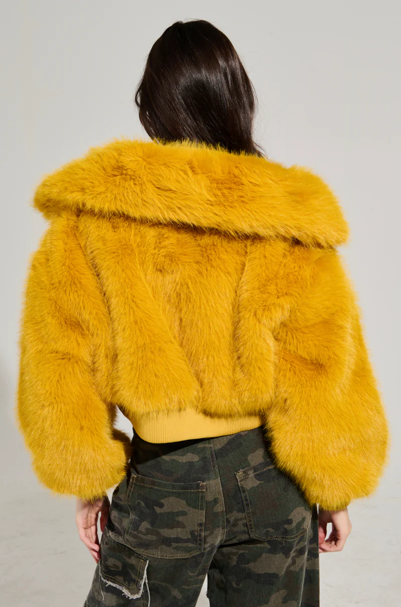 DREW FAUX FUR BOMBER IN YELLOW - Image 8