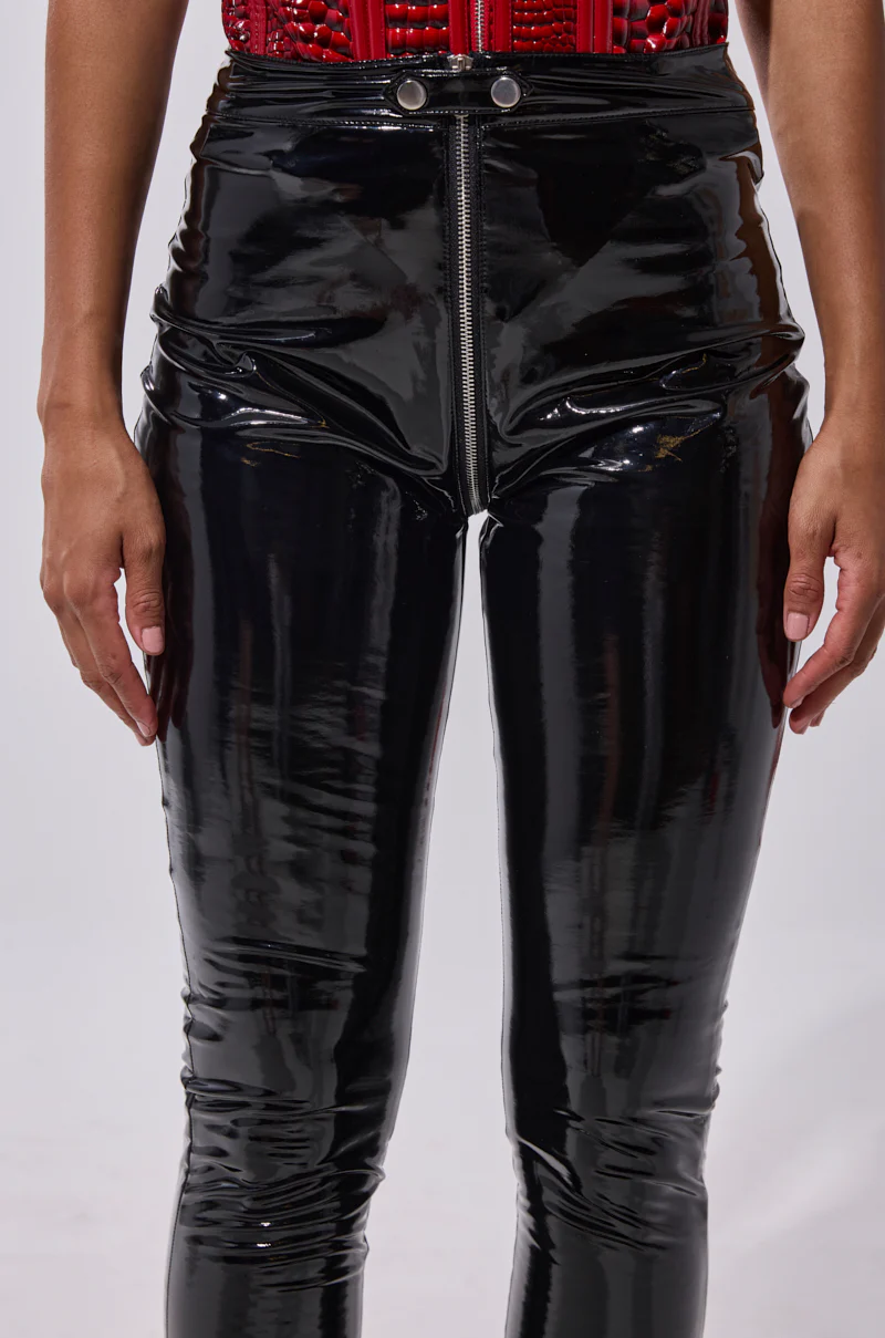 DROP IT LIKE ITS HOT VINYL LEGGING WITH ZIPPER - Image 9