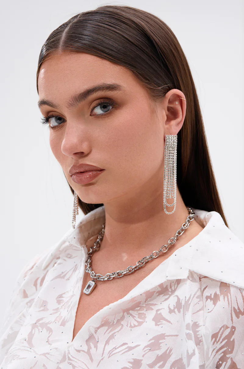 EXTRA LUXE DANGLE EARRING IN SILVER - Image 4