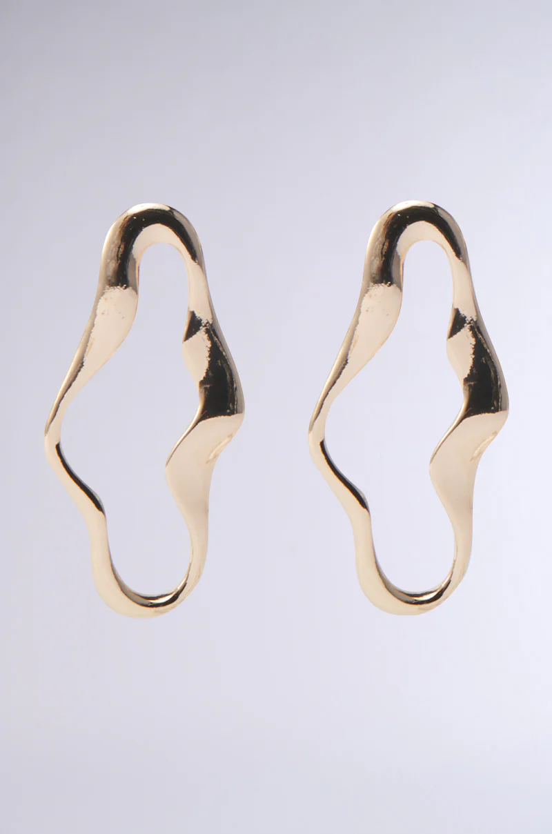 OUTTA SHAPE GOLD EARRING - Image 3