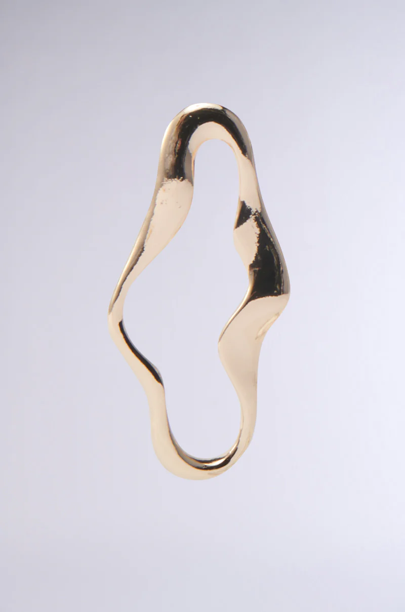 OUTTA SHAPE GOLD EARRING - Image 6