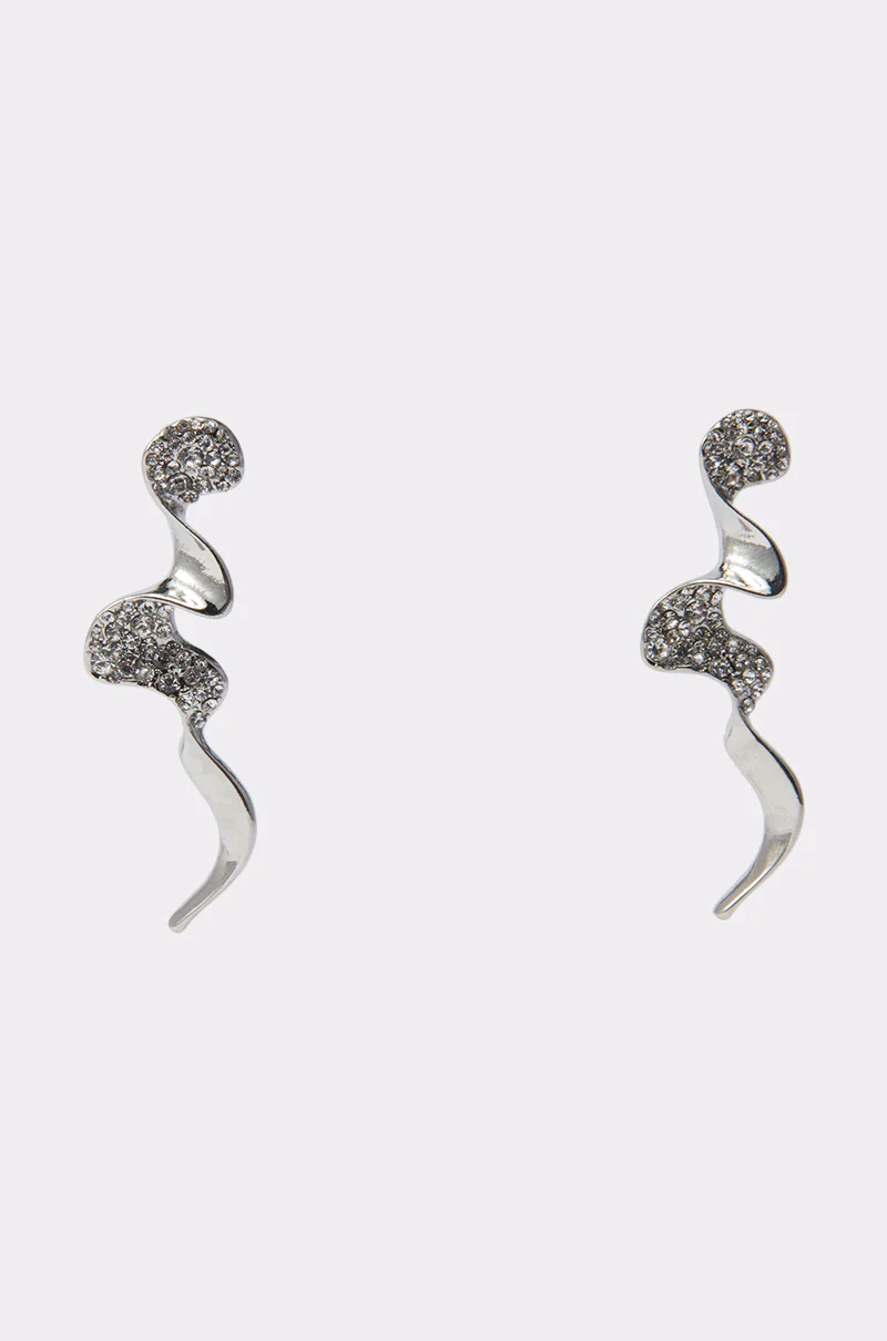 TOO WAVY EARRING IN SILVER - Image 3