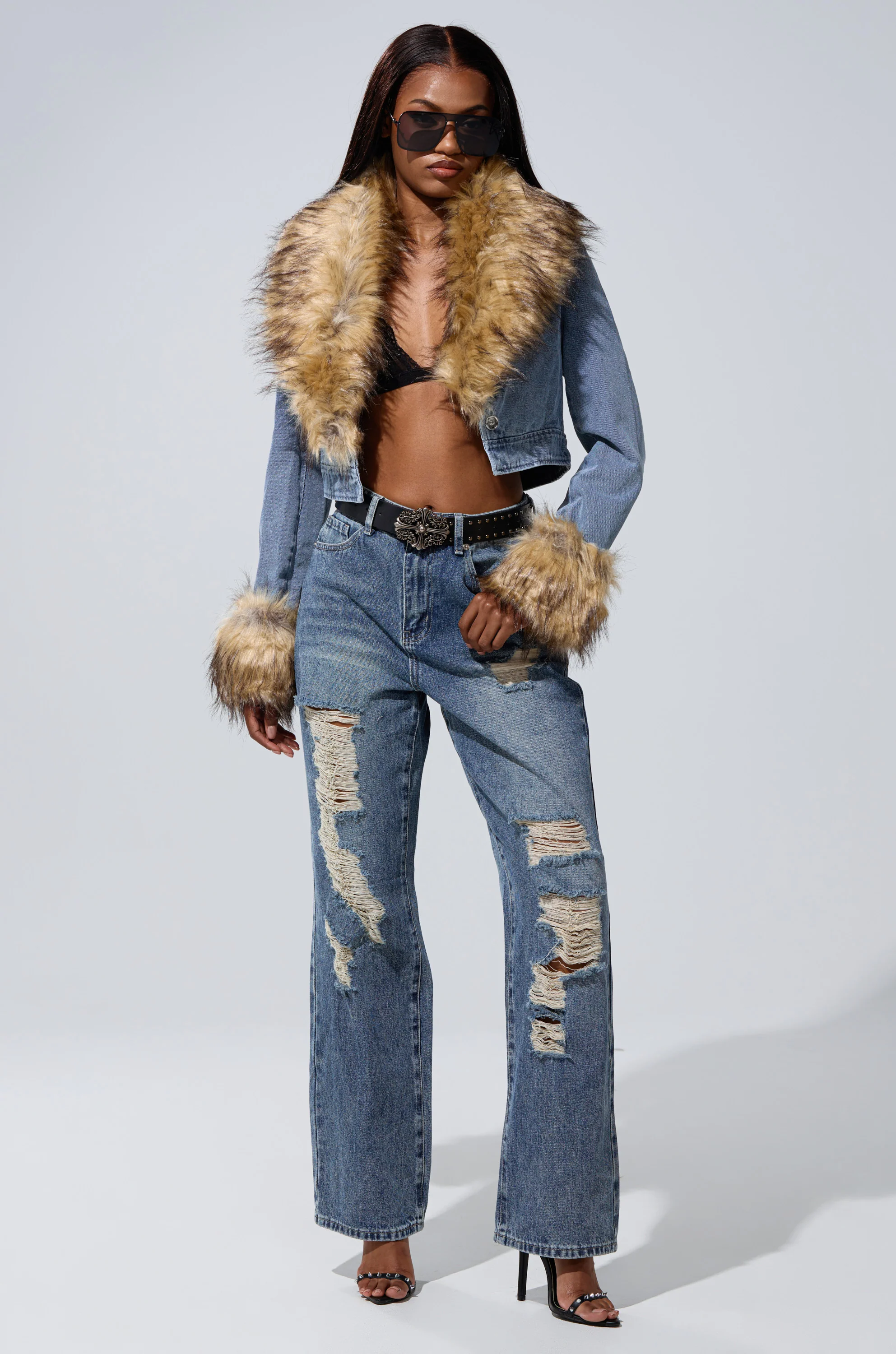 EASILY DISTRESSED DENIM