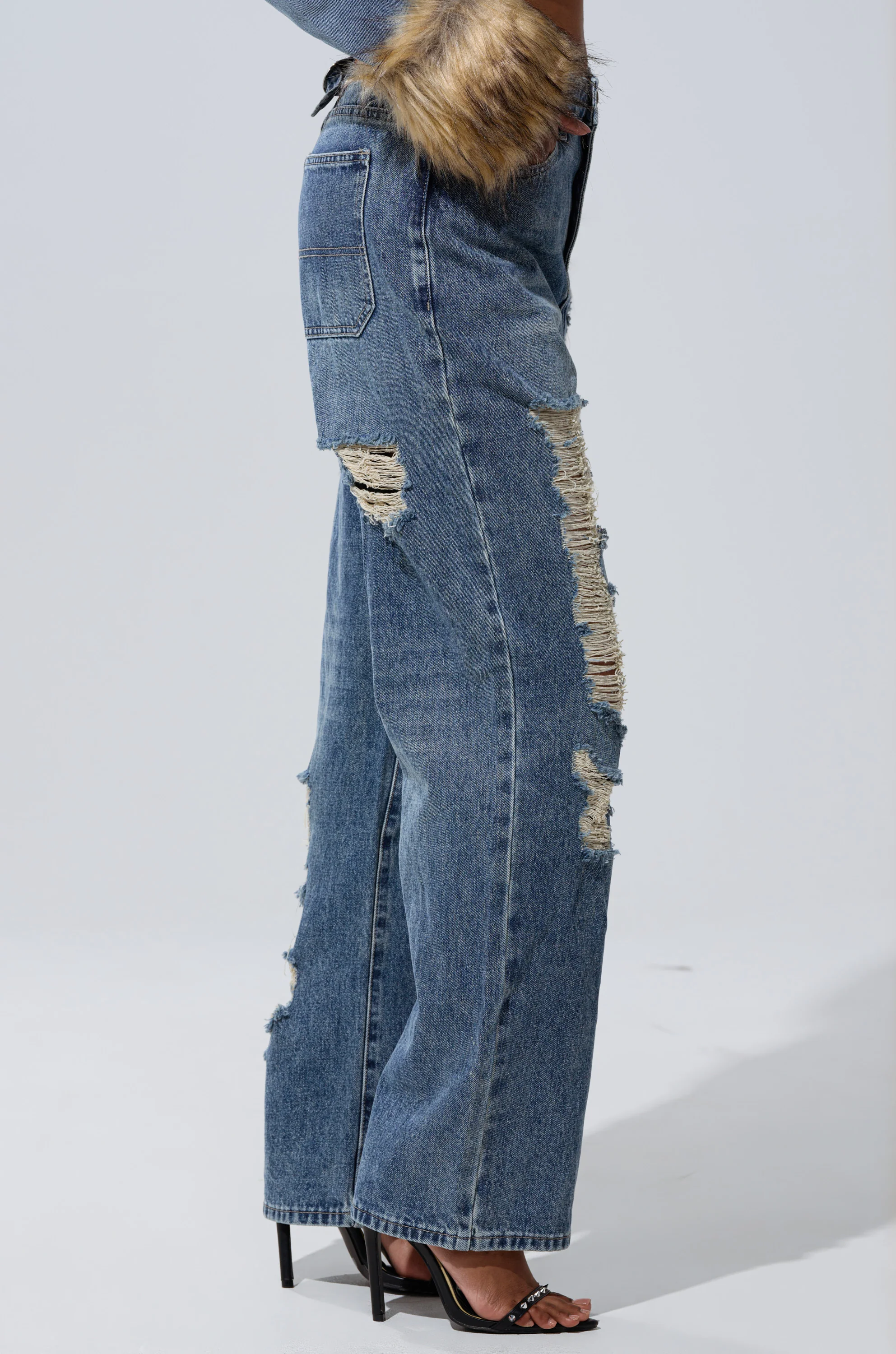 EASILY DISTRESSED DENIM - Image 4