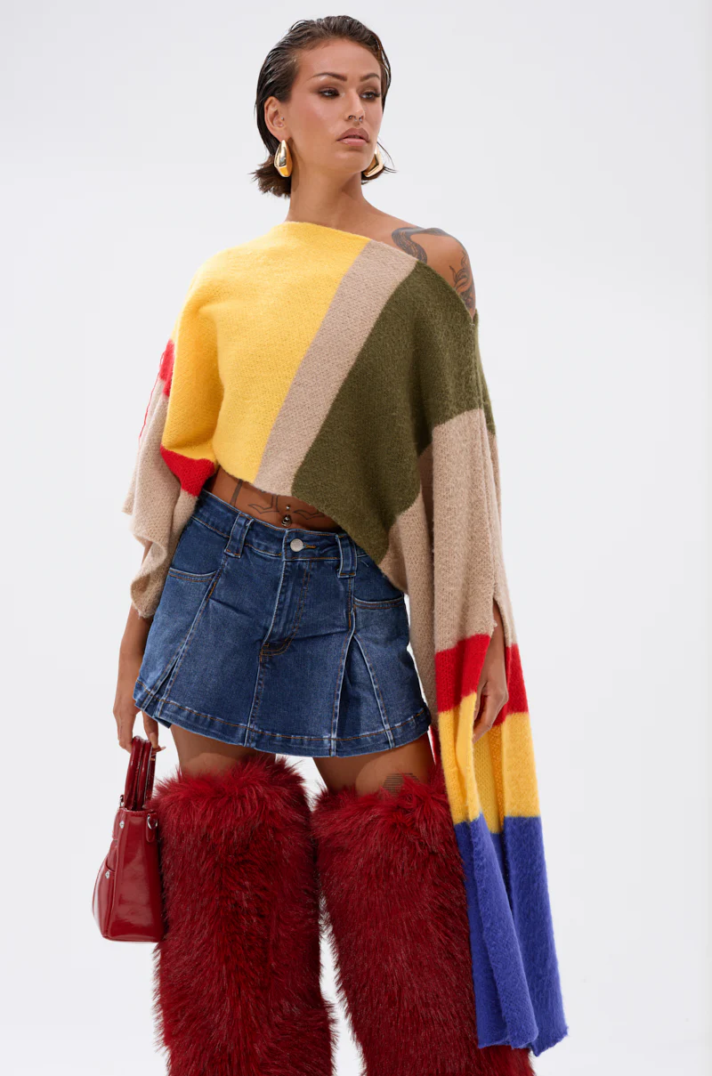 EASY LOVER CROP ABSTRACT SWEATER - Image 2