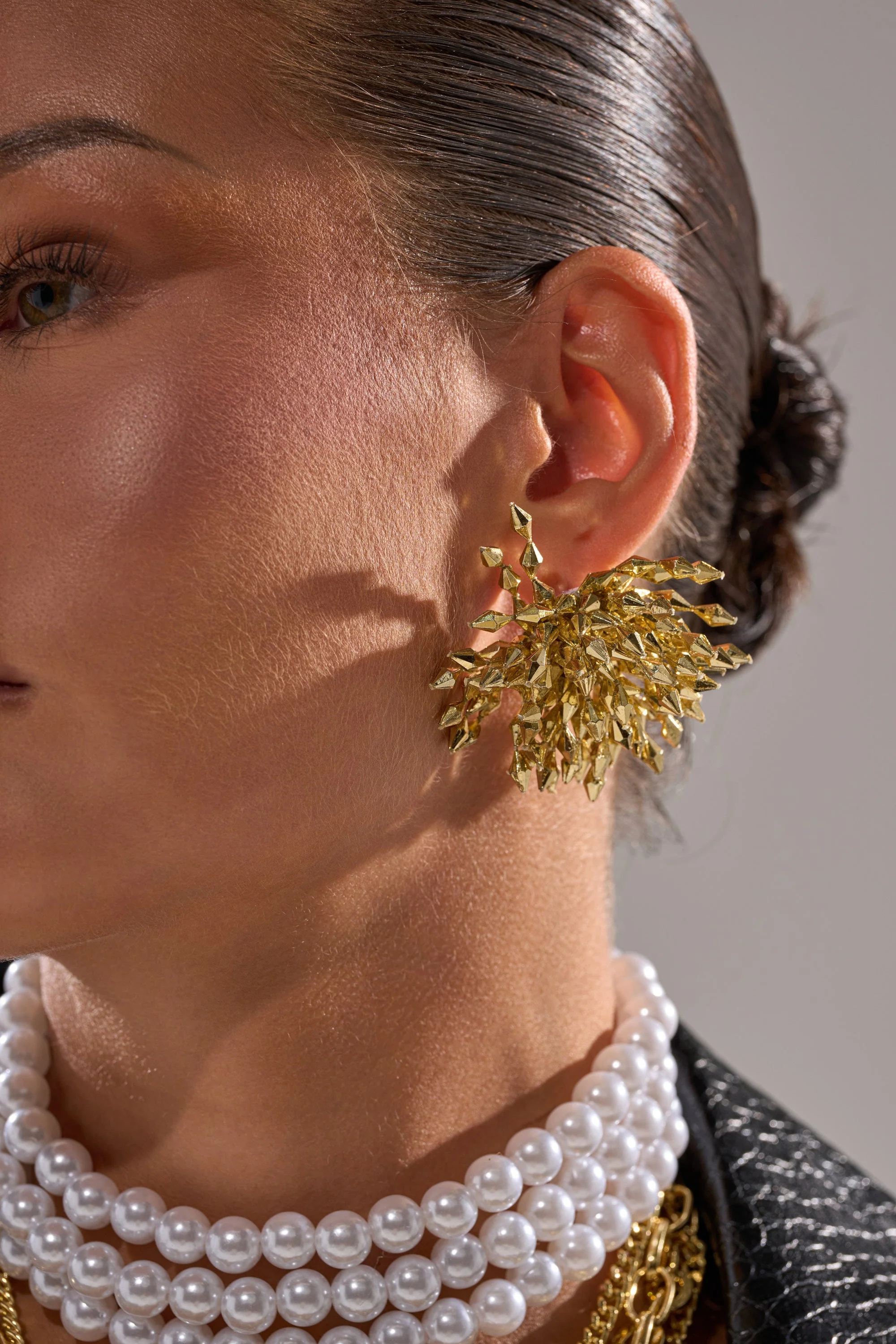 EDGY VIBE EARRING - Image 5