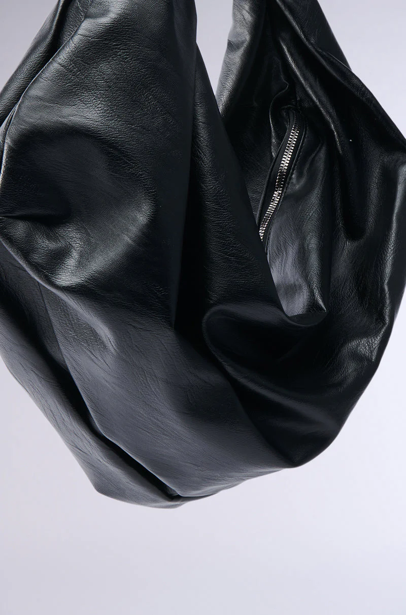 EDITORIAL ONLY TOTE - Image 4
