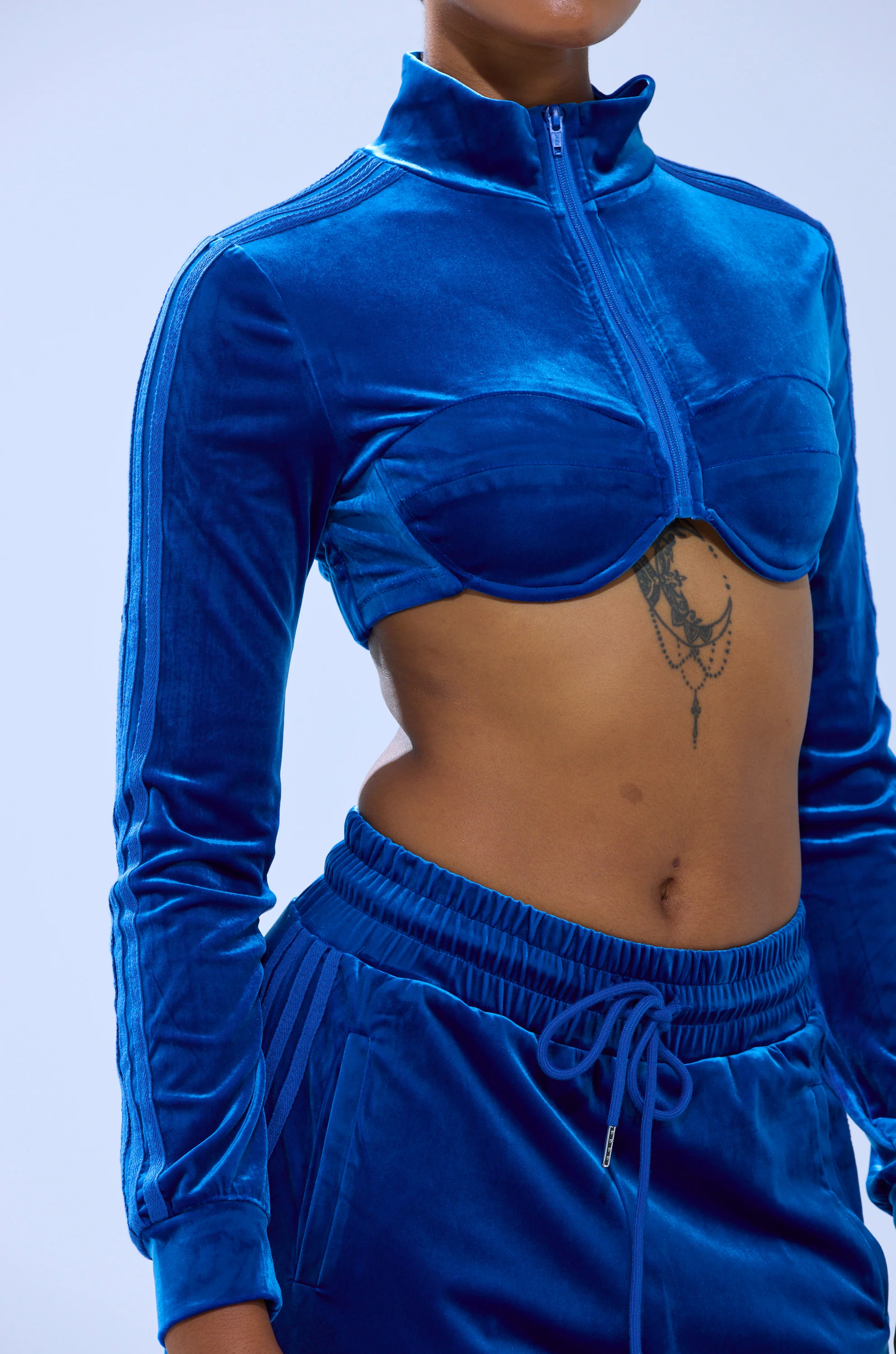 ELECTRIC BLUES CROP ZIP UP SWEATSHIRT - Image 8