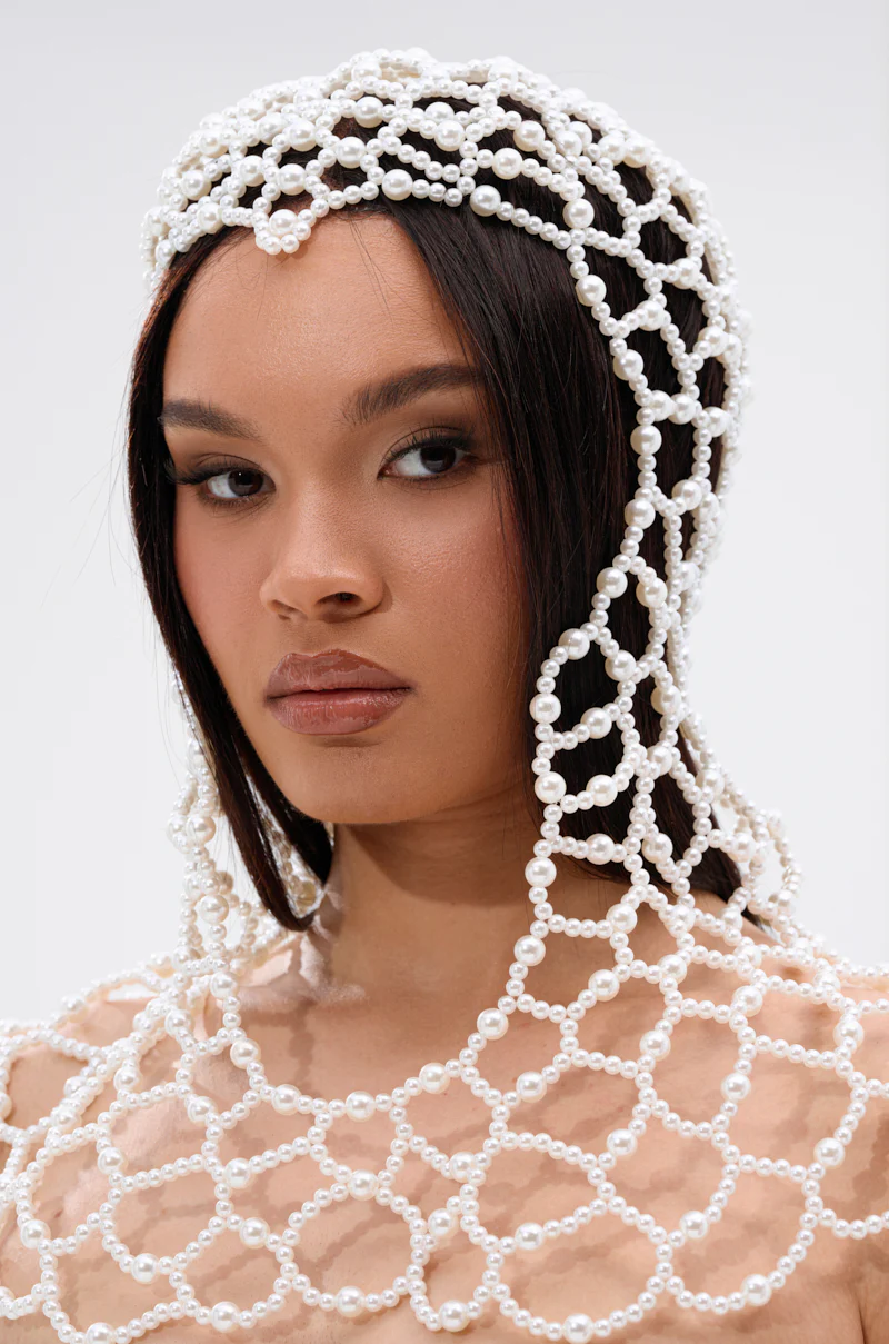 ELEGANT VIBES PEARL HEADPIECE