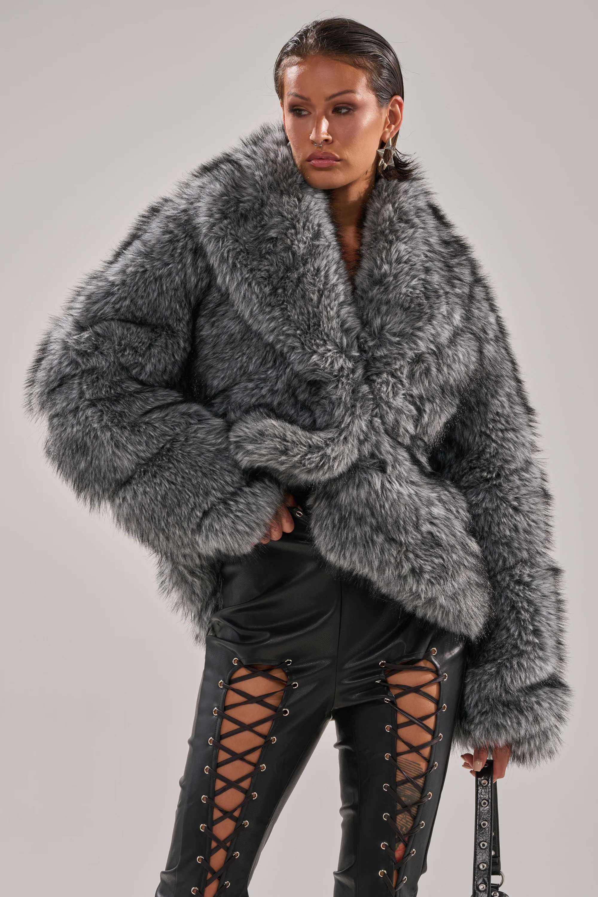 ELIXIR PANELED FAUX FUR IN GREY - Image 4