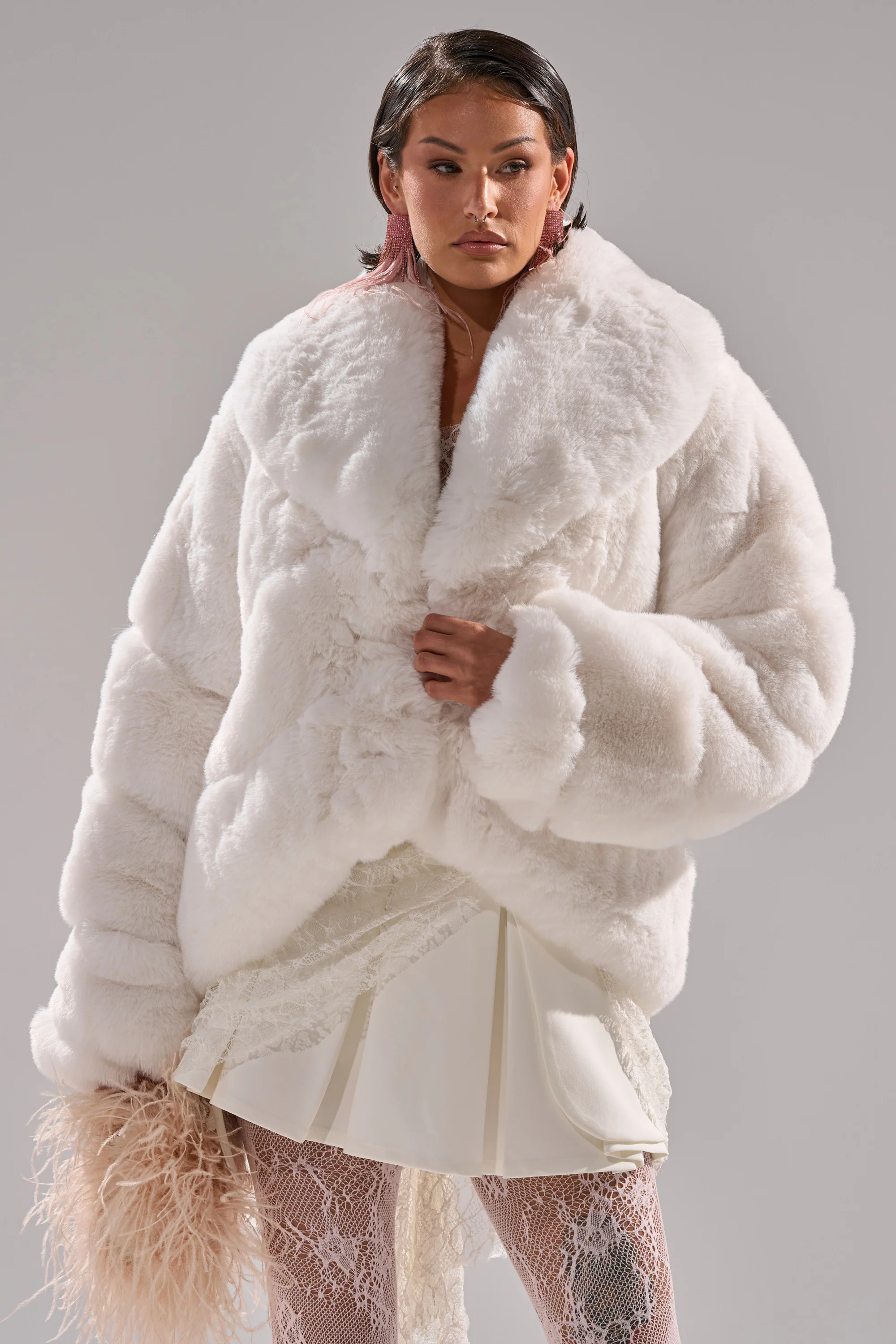 ELIXIR PANELED FAUX FUR IN WHITE - Image 5