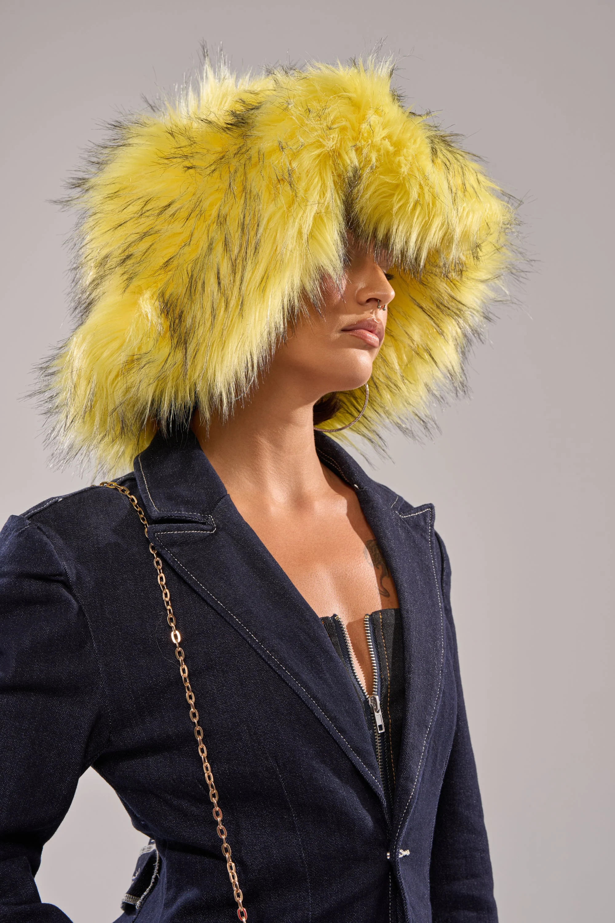 ELLIE FAUX FUR BUCKET HAT - Image 2