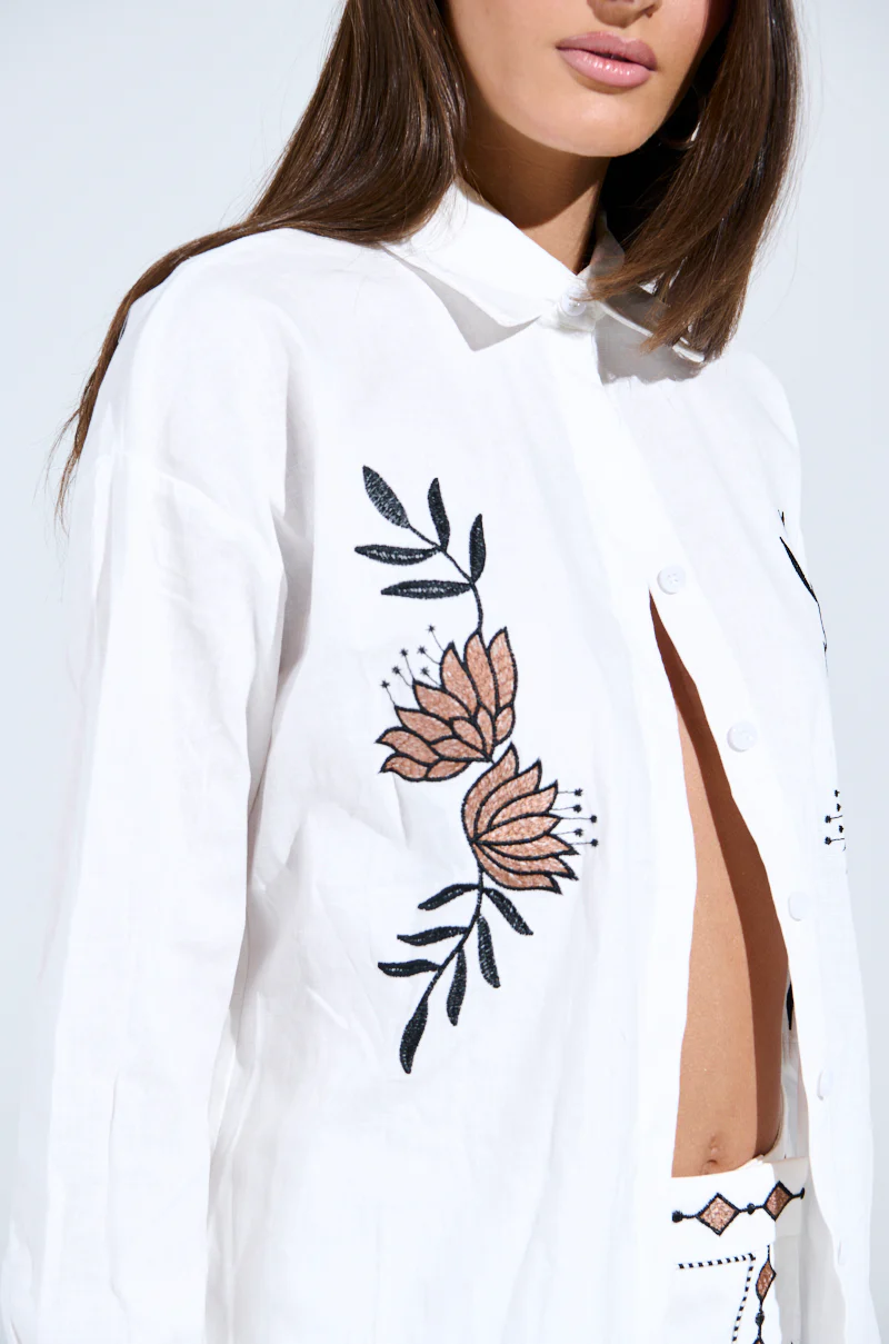 EMBROIDERED FLOWER LINEN BUTTON UP - Image 10