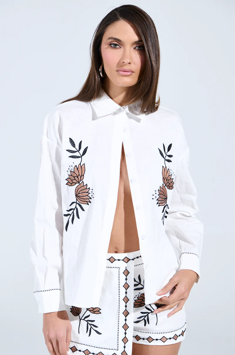 EMBROIDERED FLOWER LINEN BUTTON UP - Image 2