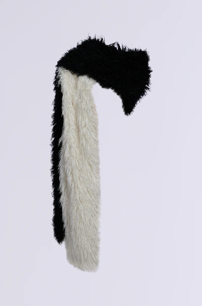 EPIC DREAMS FAUX FUR SCARF - Image 4