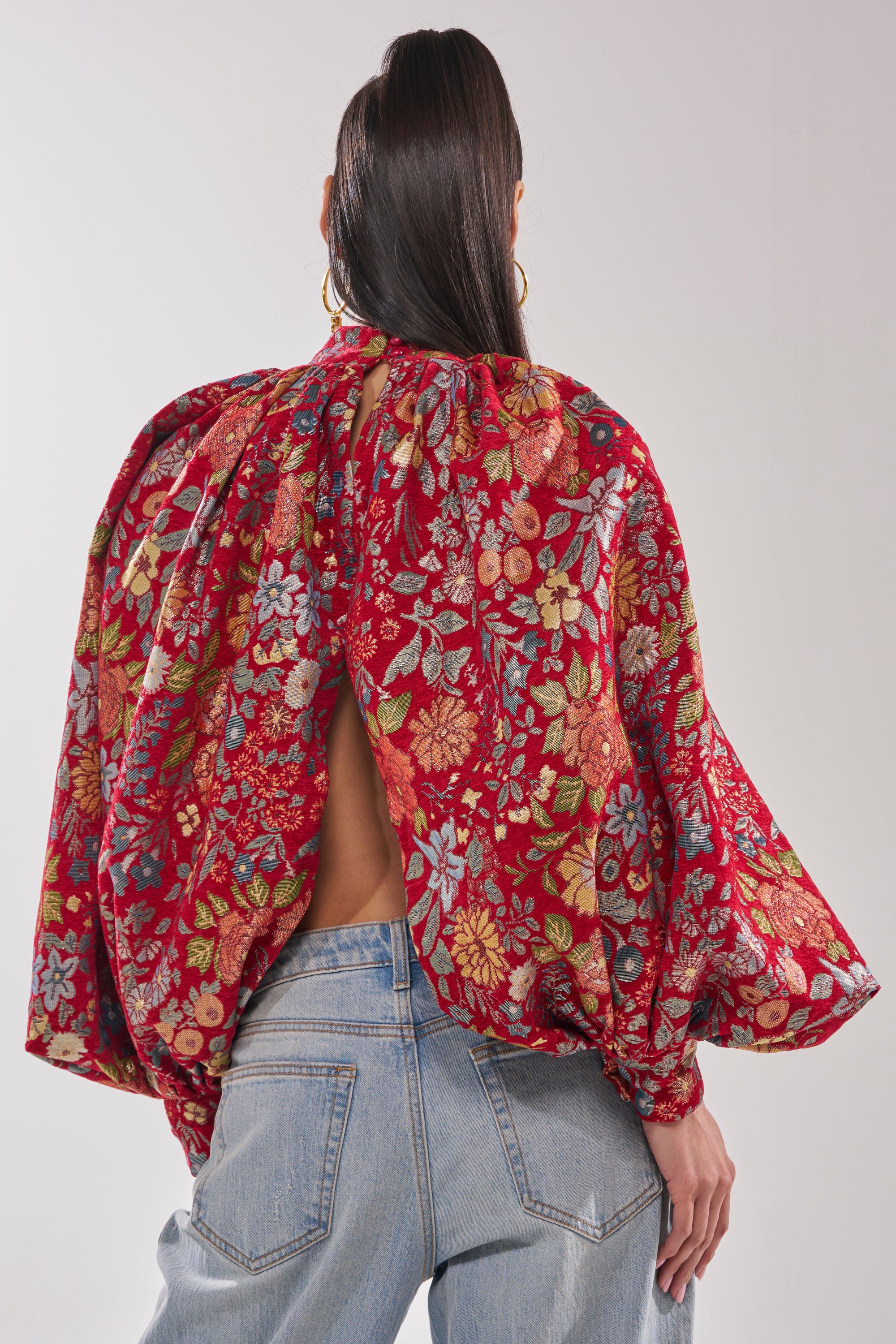 ETHEREAL FLORAL PUFF SLEEVE BROCADE TOP - Image 5