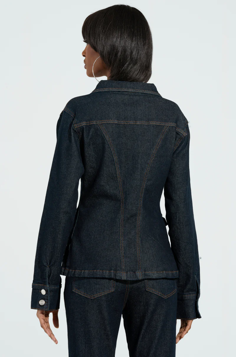 EVERYDAY LIVIN' DENIM BUTTON DOWN SHIRT - Image 4