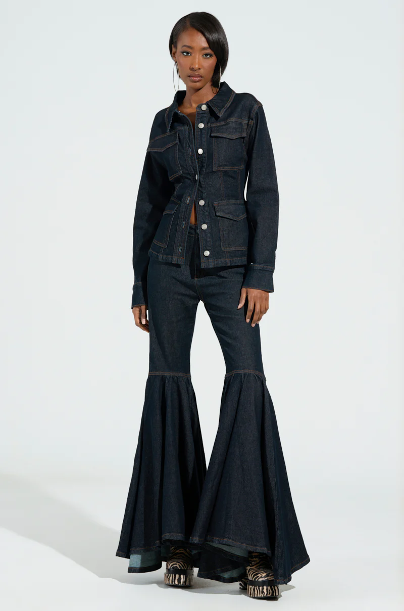 EVERYDAY LIVIN' DENIM BUTTON DOWN SHIRT - Image 5