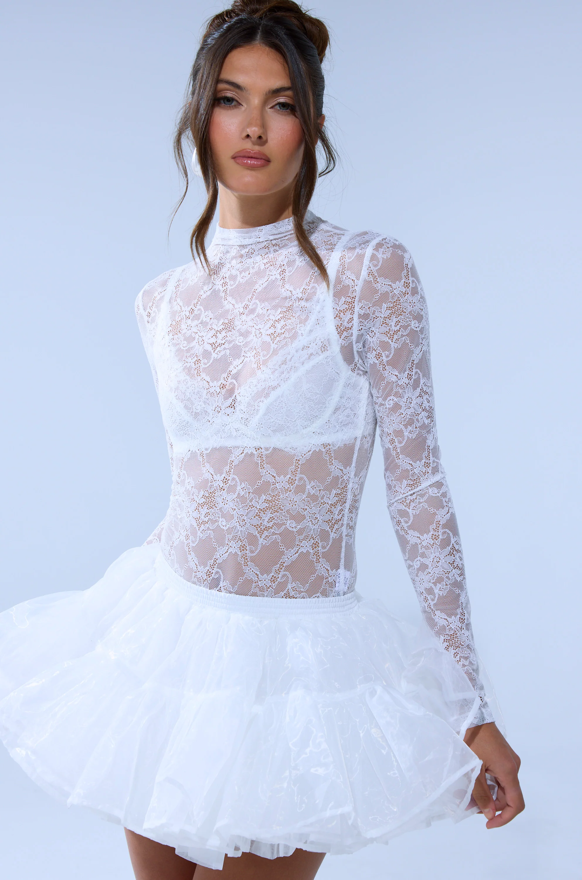 EVERYDAY MOCK NECK LACE BODYSUIT IN WHITE - Image 3